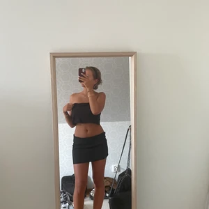 Lågmidjad kjol  - En super snygg lågmidjad kostymkjol! Säljer pga har en liknande❤️