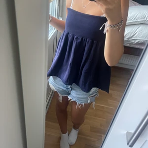 Supersöt topp från zara!  - Superfin ofsholder tröja från zara. Storlek M men passar S också. 150kr 💗💗