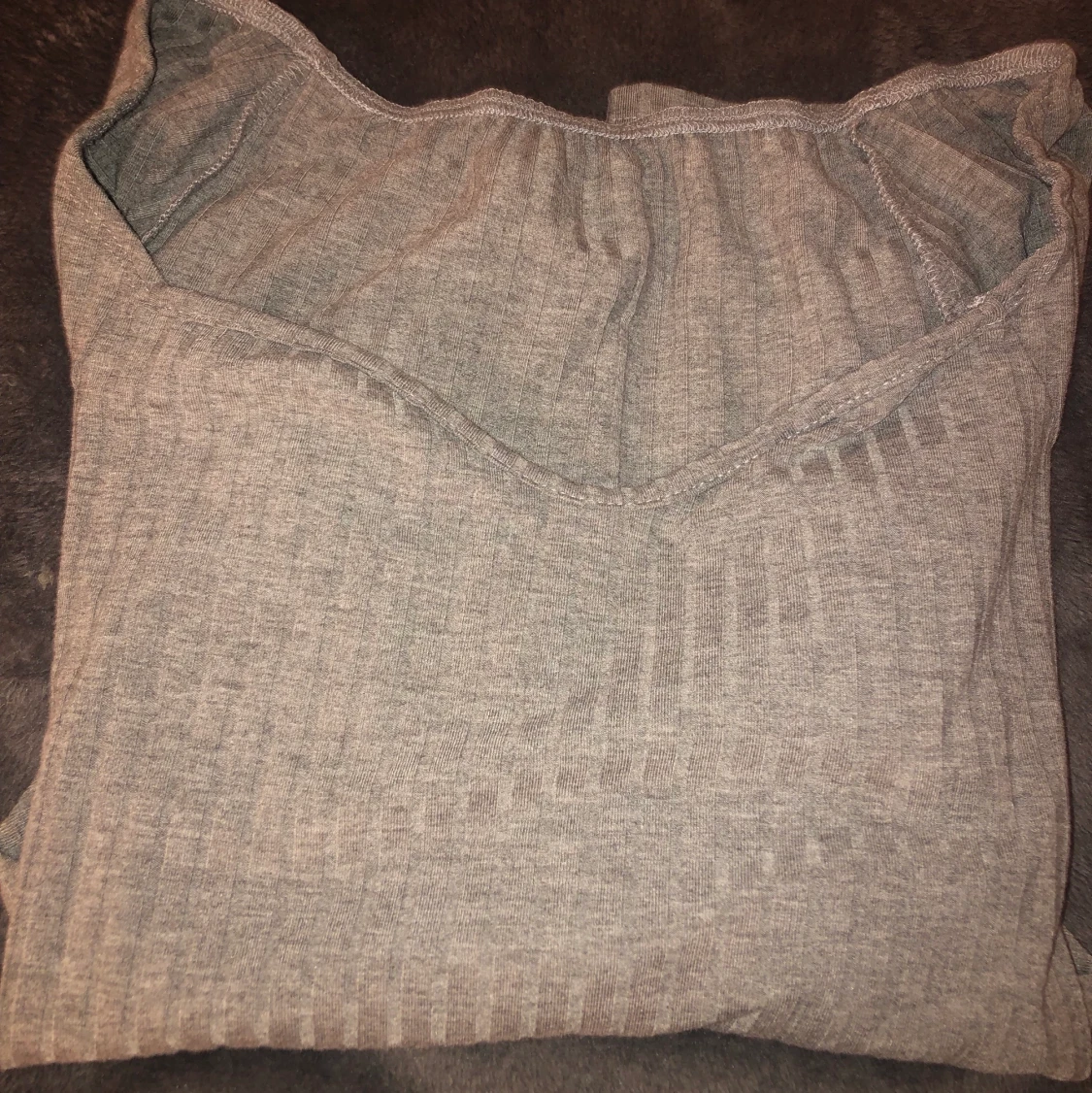 Grå tröja - 90