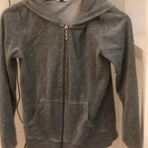 Cubus zipup XS - Cubus zipup tröja grå i storlek XS