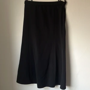 Kjol från Monki - ✨