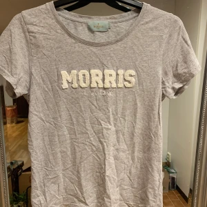 Morris Tröja - Morris t-shirt i storlek xs 