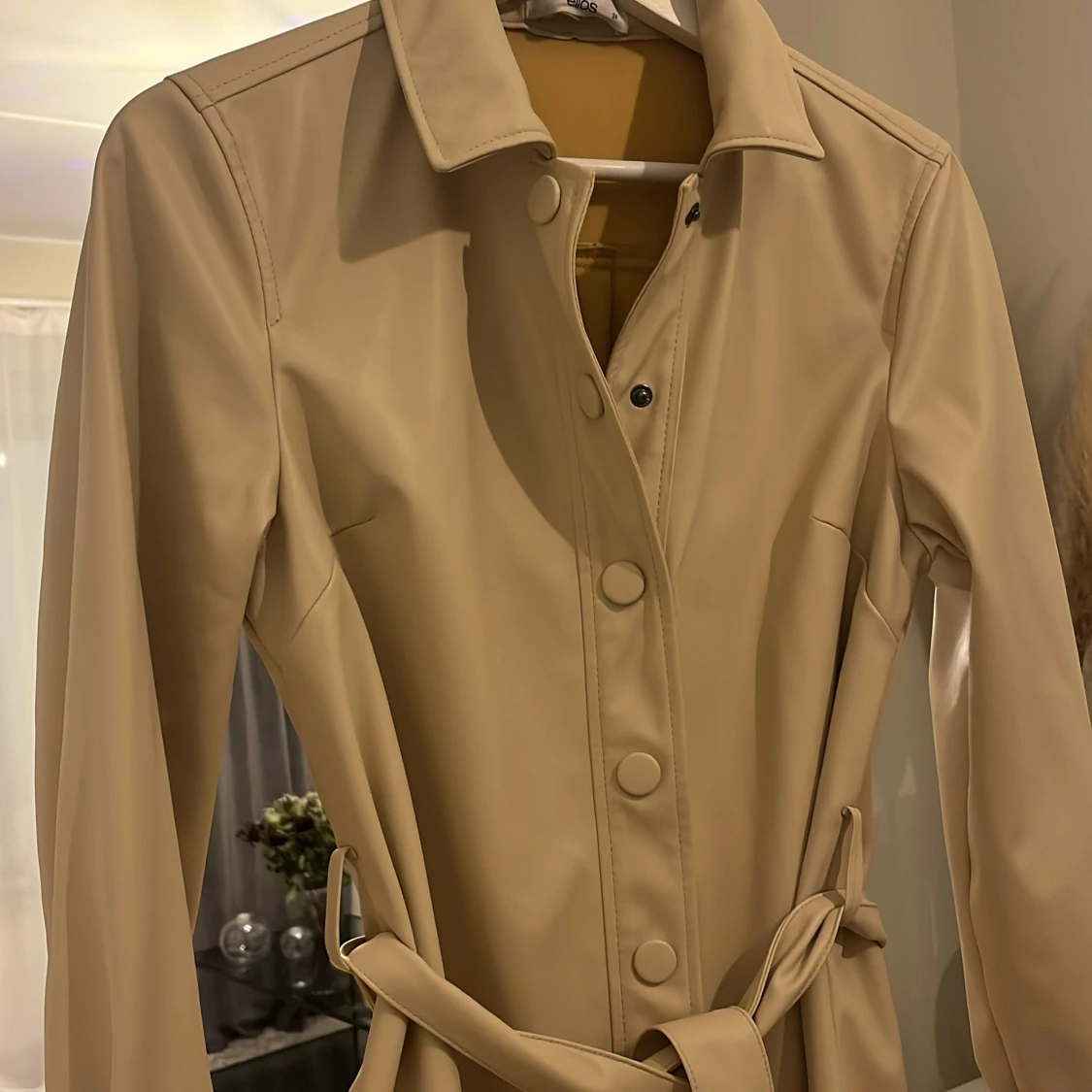 Jacka i läderimitation  - 90