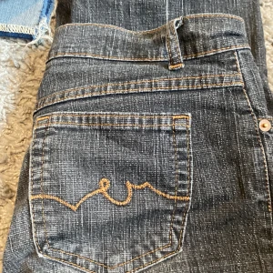 Jeans - As feta jeans! Fler bilder kan skickas vid önskemål mål! Storlek saknas men skulle säga S pris diskuteras