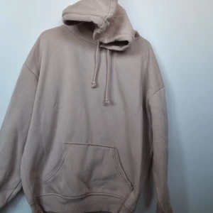 Hoodie. Strl. S - Fint skick.