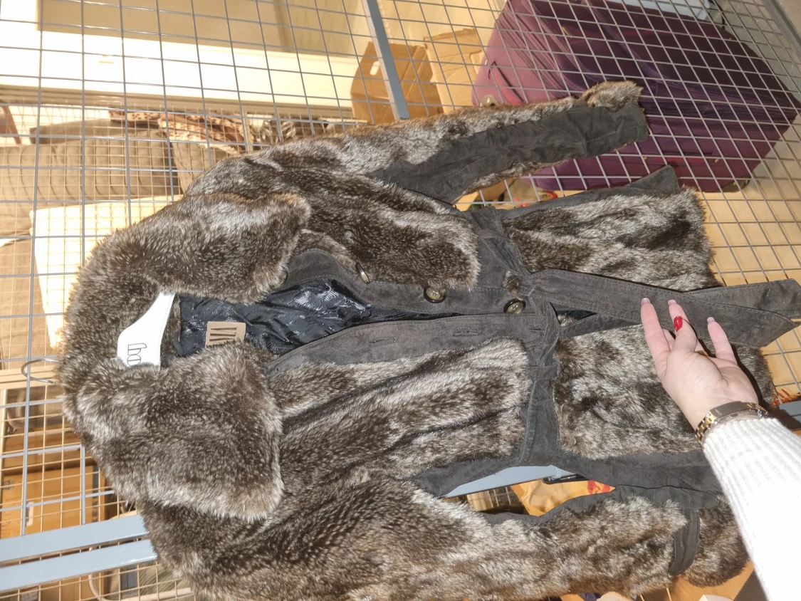 Päls/mocka jacka jofamabykenza