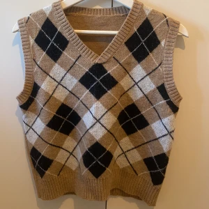 Väst  - Jättefin väst i nyskick💗