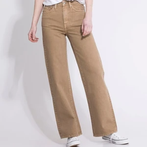 Beiga Jeans "Boulevard" från Lager157 - Oanvända jeans från Lager 157. Ångrade mig pga att jag inte gillar ljusa färger💛