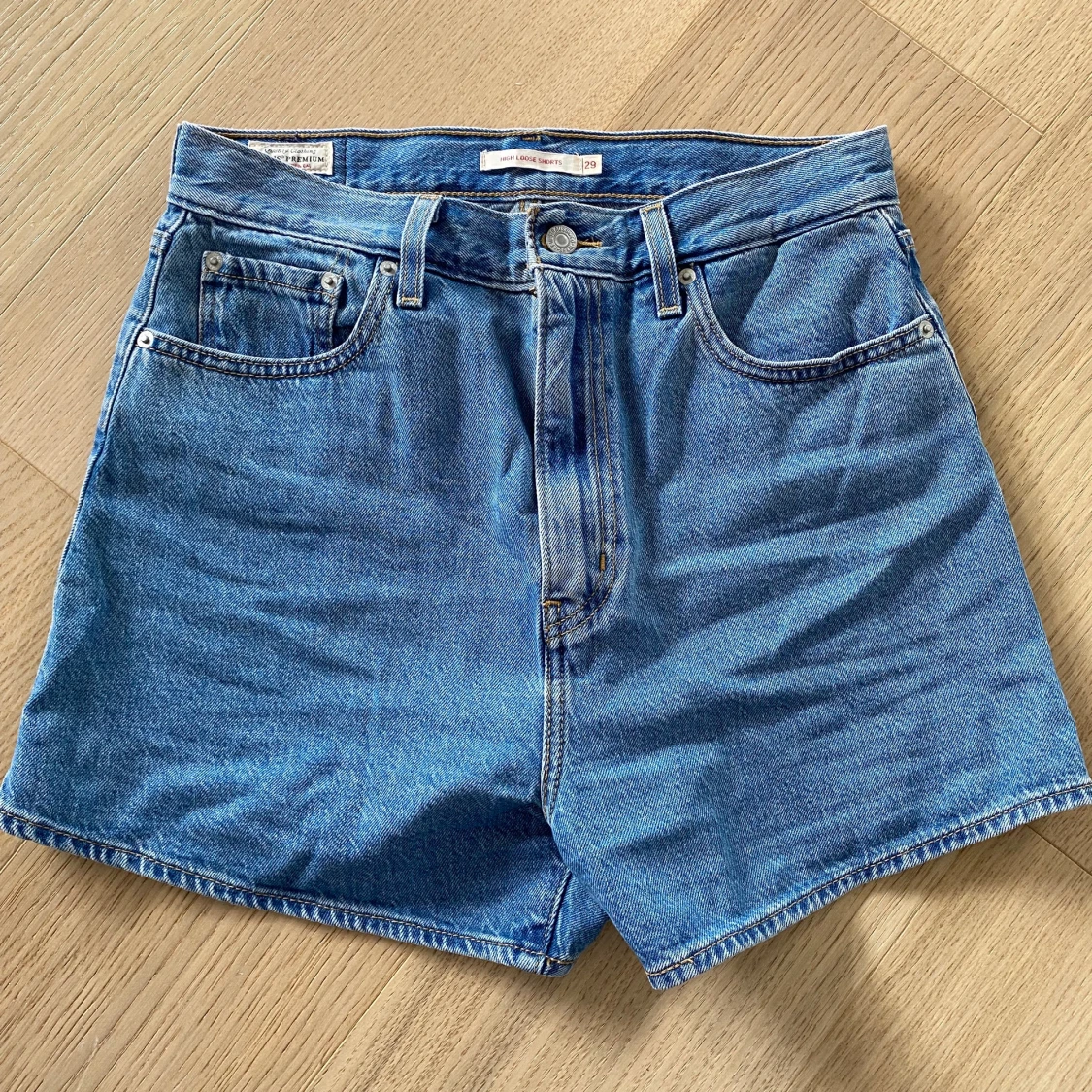 Levis shorts  - 90