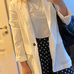 Kavaj - Vit blazer i linne. I fint skick! #blazer #kavaj