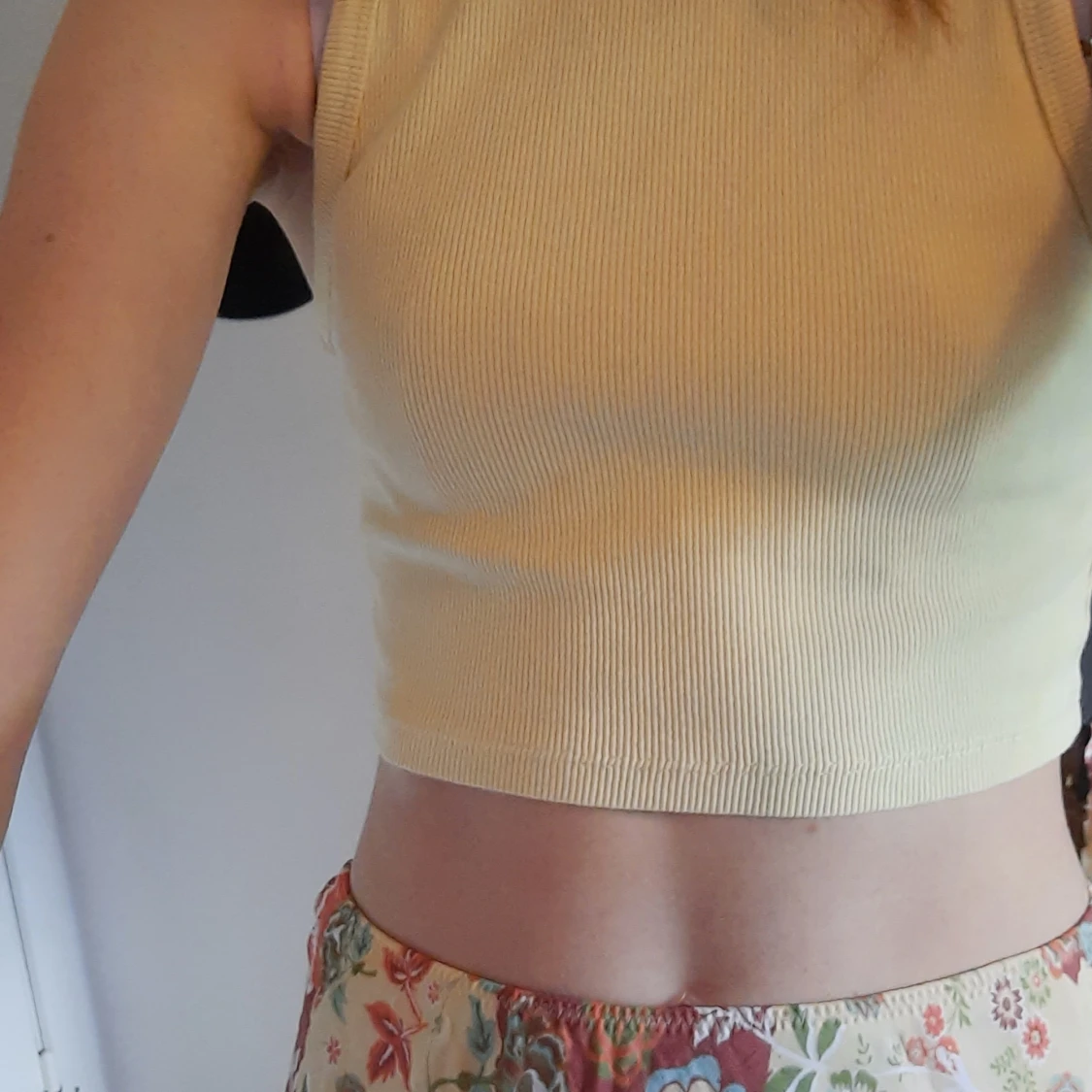 Ljusgult linne strl. S