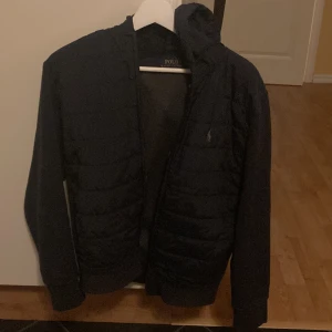 Polo Ralphen cardigan  - Skick 8/10 storlek S men funkar för 176 cm gubbe  