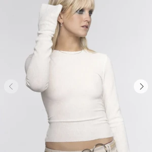 A dsgn long sleeve top - Aldrig använd av mig! Fint skick