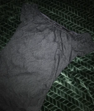 Spetstopp - Svart spetstopp. Knappt använd.