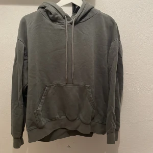 Green hoodie - Lite använd