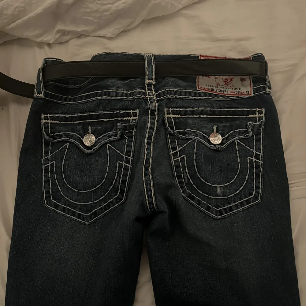 True Religion Jeans Super Fly size 36 Sitter typ 34  Frtt bootcut Tar trades🙏🙏🫣🫣. Jeans & Byxor.