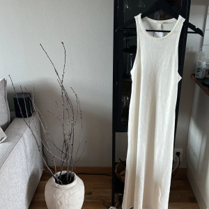 Tunnstickad klänning  - Tunnstickad klänning H&M