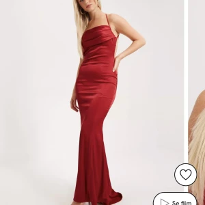 Balklänning - Säljer min balklänning, endast använd ett fåtal timmar och är i bra skick 