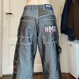 bagy silver cargo  - Silver färgade cargo byxor  ⭐️Ej använda⭐️ Storlek S  Fråga om mer bilder!