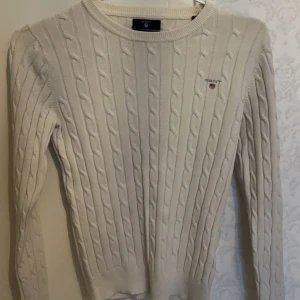 Kabelstickad gant tröja - Toppen skick Nypris 1400kr Mitt pris 400kr