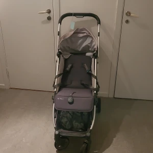 Vanlig vagn - Säljer mitt barns vagn som inte passar honom och det passar barn som är mellan 1 till 2 år