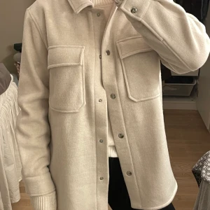 Jacka ifrån mq  - Jacka ifrån mq Helt oanvänd  Storlek S