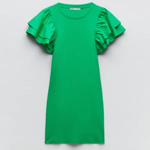 Jättefin Zara klänning ❤️ - Hej! Jag har en helt oanvänd jättefin ribbad  Zara klänning med  i storlek S som jag inte kommer att få användning för och därför säljer då jag råkade slänga lappen❤️. Orginalpris:230❤️