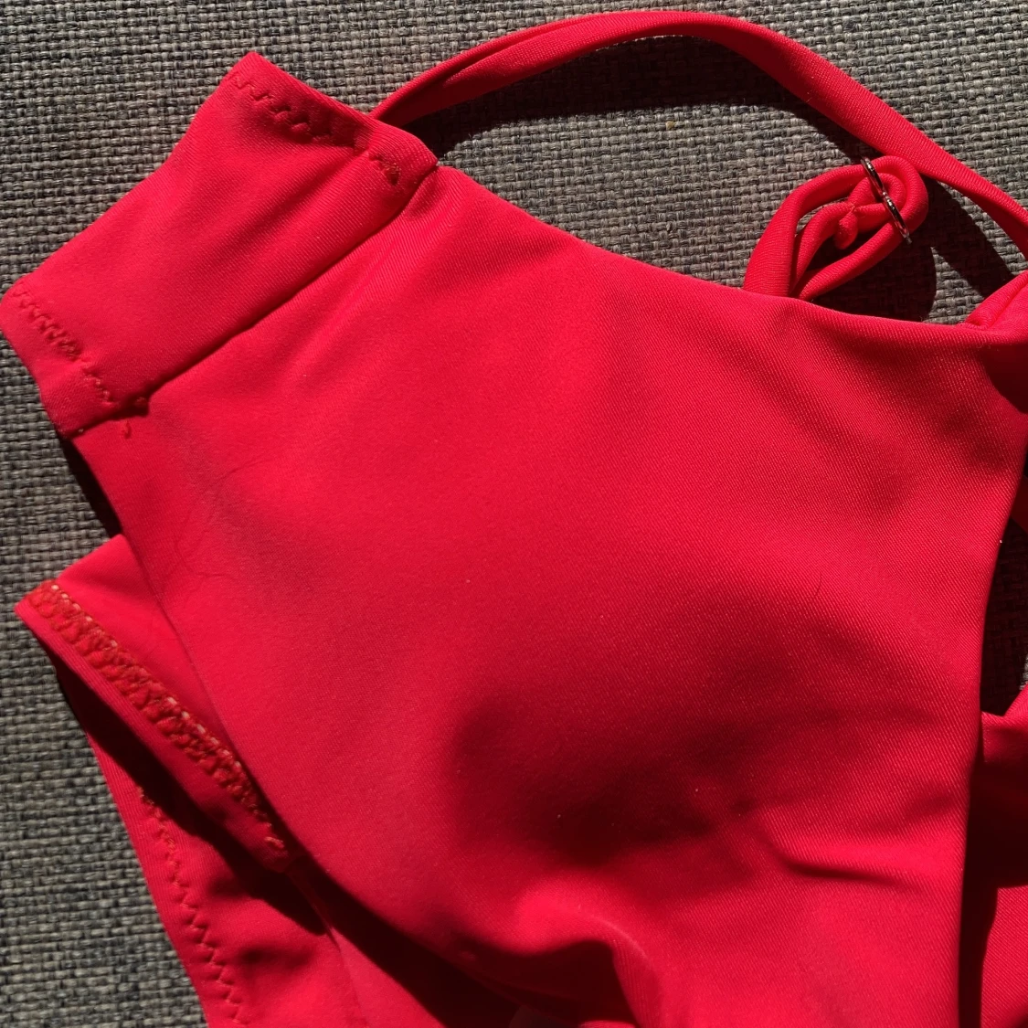 Röd bikiniöverdel S. - 90