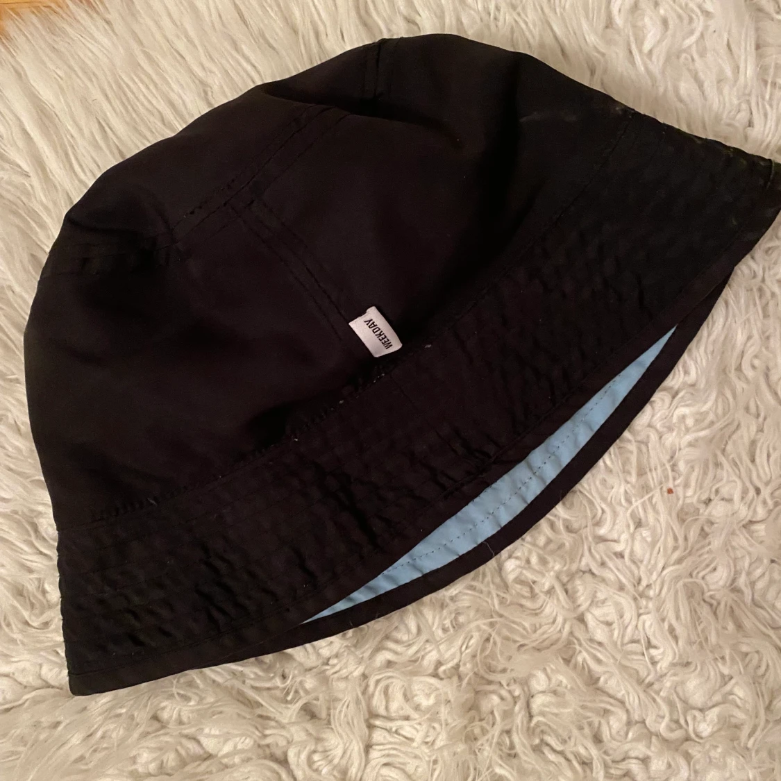 Reversible bucket hat 