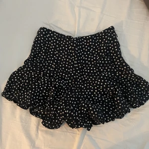 Shorts  - Säljer dessa shorts som liknar en kjol. 