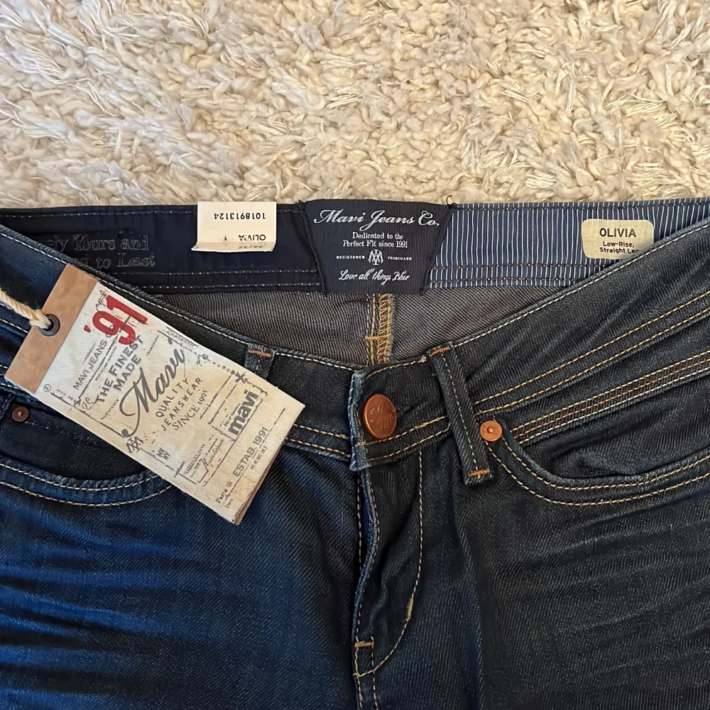 Brand new mavi jeans never worn with all the tags low rise straight leg jeans  Dm for more info . Jeans & Byxor.