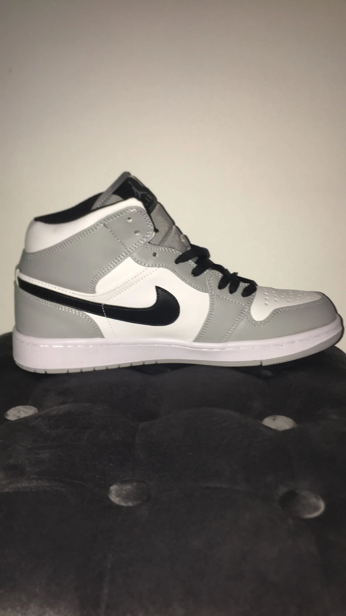 Jordan 1 smoke grey  - 90
