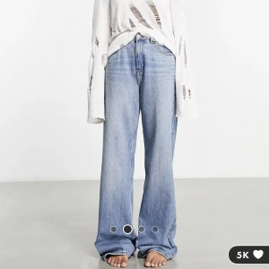 Helt nya ASOS jeans! - Helt nya och aldrig använda byxor som jag inte hann skicka tillbaka! Nypris: 459kr 