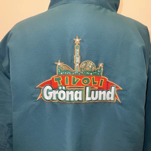 Gröna Lund jacka - Cant buy this anywhere else ;)  Har en matchande Piké till också!