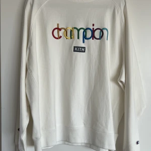 Champion x KITH crewneck - Champion x KITH crewneck. Almost brand new in size XL. 