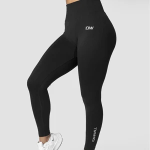 ICIW thights scrunch seamless  - Nyskick! Aldrig använda bara testade!! Säljer mina ICIW thights då jag aldrig använder dem. Köpta för 699kr ordinarie pris.