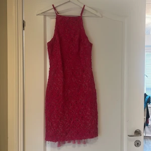 Klänning - Söt klänning från miss gudied