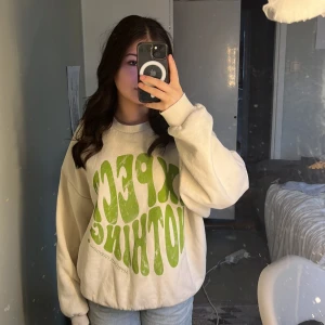 Tjocktröja - Tjocktröja i storlek XL funkar för folk i xs också! Fint skick