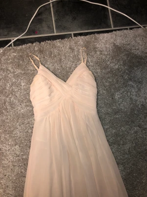 Bal klänning - Bal/ fin klänning ifrån vila i st s