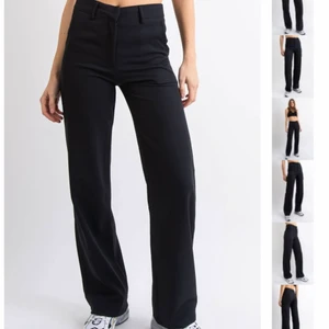 Kostymbyxor - Kostymbyxor ifrån madlady som är jättefina men börjar bli för korta på mig som är 173 ungefär. Har använt dom en del men dom är ändå som nya, jättebra material och väldigt sköna. 