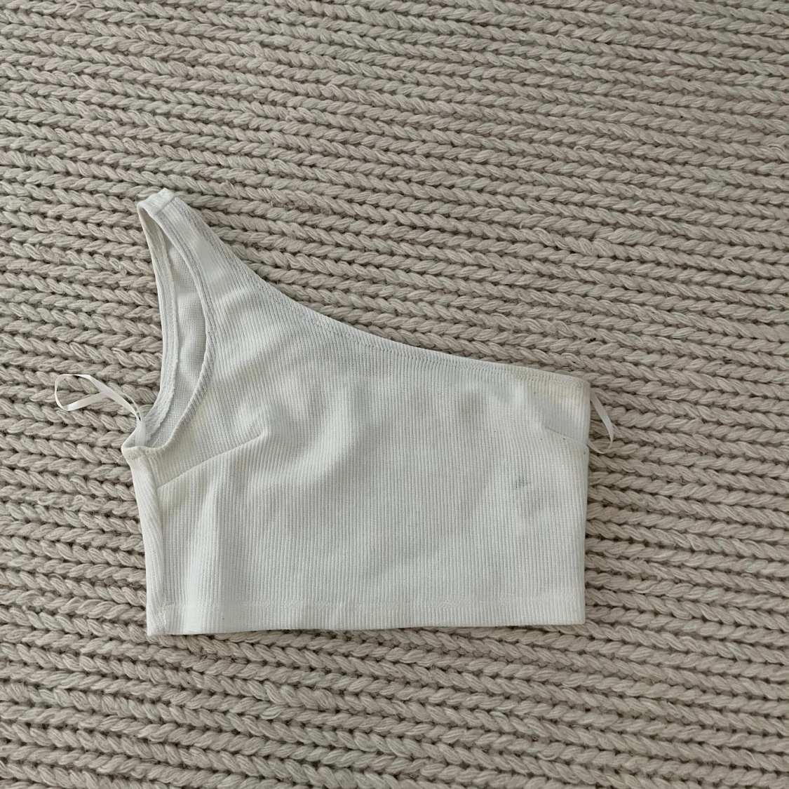 Stickad One shoulder topp