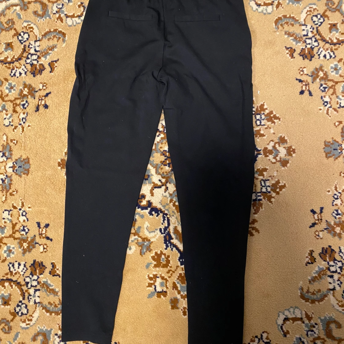 Mjuka kostymbyxor från ONLY - 90