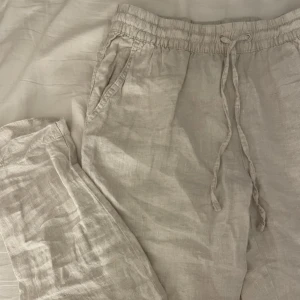 Linnebyxor - Gå in på profilen! Har lagt ut igen med en ny budgivning❤️