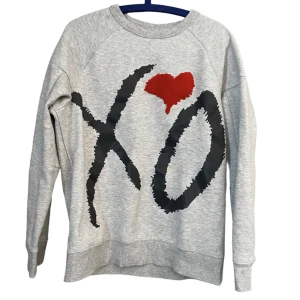 The Weeknd X H&M Sweatshirt - Använd väldigt få gånger. Storlek Medium.