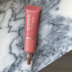 Liquid blush 💕 - Har inte används och är i bra skick 💕