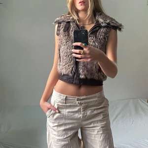 Päls väst - Väst i gott skick! Skulle säga att den passa XS och S! 