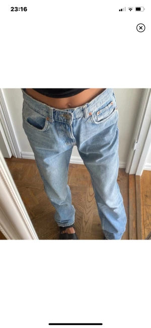 Jeans - Superfina jeans från gina i storek 36