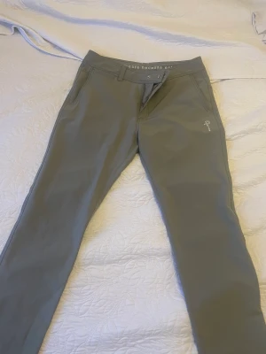 Byxor - Pelle p golf byxor använda Max en gång.