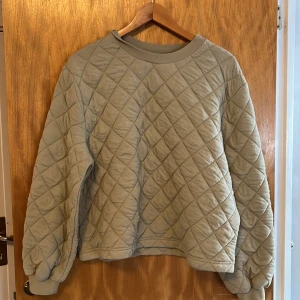 Tröja Kappahl  - En jätte mysig och skit snygg tröja från Kappahl! Den är använt ett par gånger 