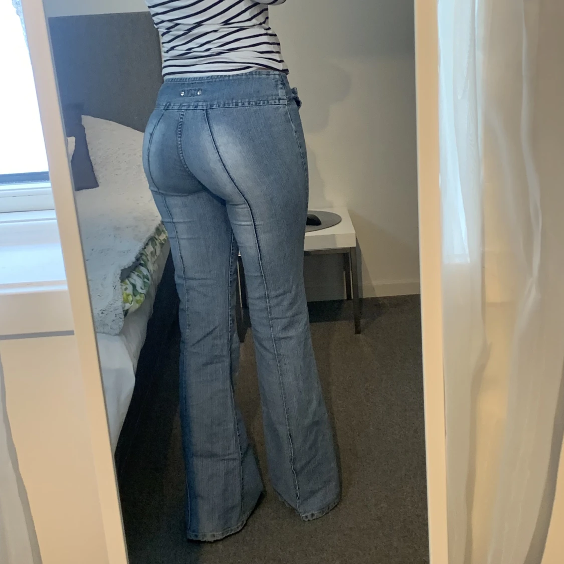 Lågmidjade bootcut jeans 